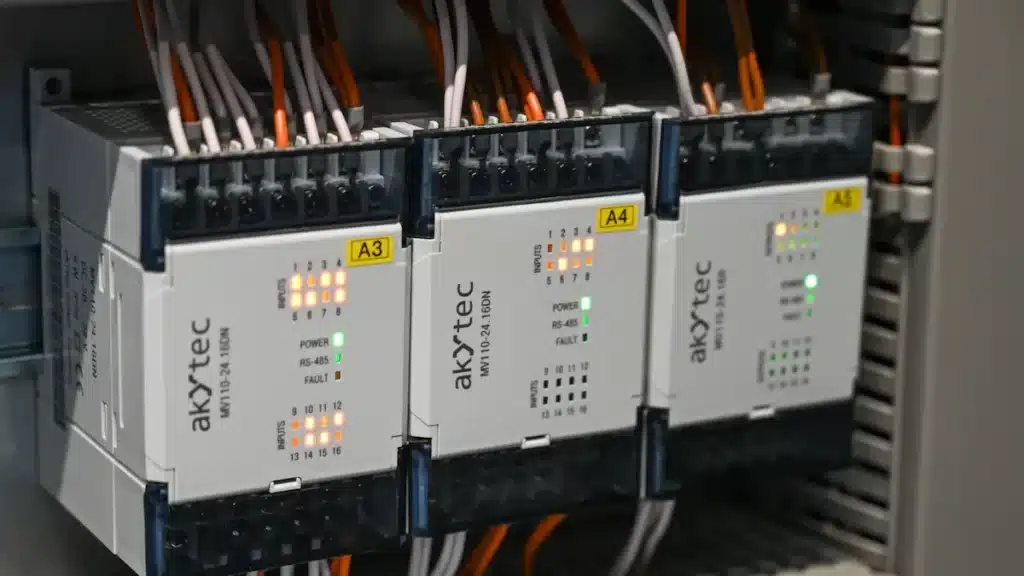 What is Metal-Clad Switchgear and How Does It Work